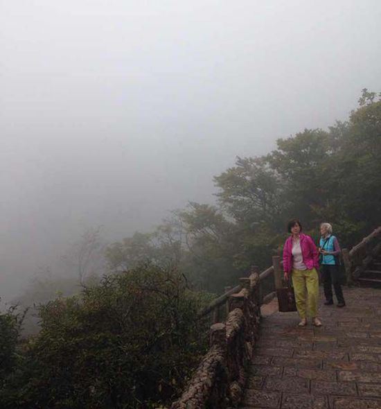 黃金周多個(gè)景區(qū)遇冷:黃山五臺山游客同比降3成 黃金周多個(gè)景區(qū)遇冷:黃山五臺山游客同比降3成