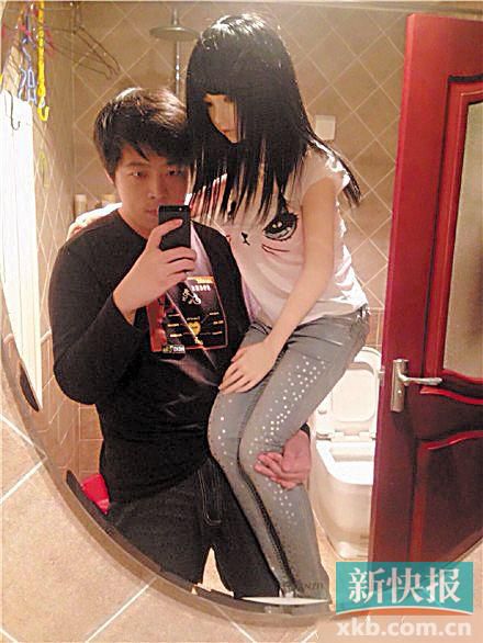 宋渤平常就是這樣抱著重20公斤的小蝶出門(mén)。 微博圖