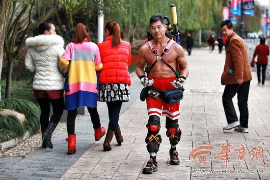 安康62歲健身哥23年光膀子健身 安康62歲健身哥23年光膀子健身