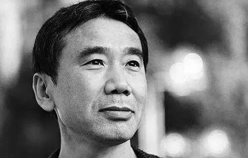 但賠率并非完全靠蒙。比如在2012年，Ladbrokes就成功壓中莫言獲獎。而去年得主阿列克謝耶維奇，在諾獎公布前一周反超村上春樹位列賠率榜首位。