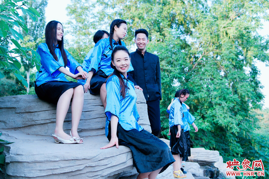 最是那溫柔一笑，定格了四年所有的記憶。