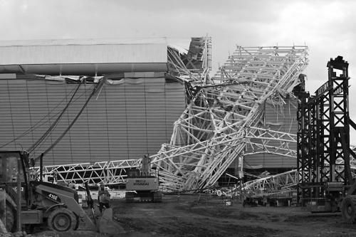 圣保羅市伊塔蓋拉球場坍塌現(xiàn)場。