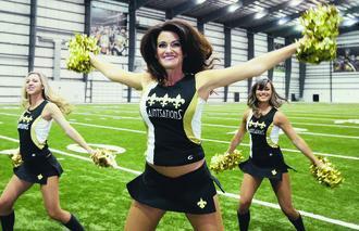 40歲辣媽入選拉拉隊身患重病不愿浪費每一刻(圖) 40歲辣媽入選拉拉隊身患重病不愿浪費每一刻(圖)