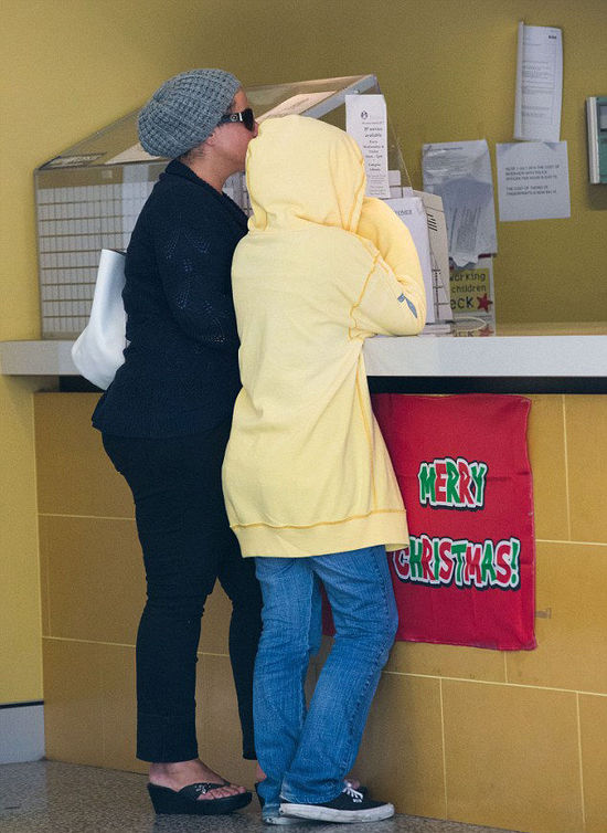 悉尼槍手女友網(wǎng)上大放厥詞:樂(lè)見(jiàn)911發(fā)生(組圖) 悉尼槍手女友網(wǎng)上大放厥詞:樂(lè)見(jiàn)911發(fā)生(組圖)