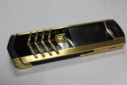 Vertu手機(jī)，資料圖