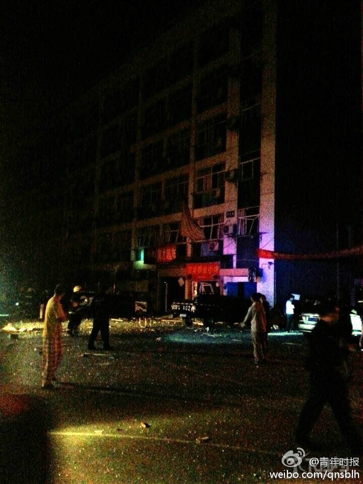 杭州一學(xué)校公寓樓爆炸 40余間宿舍受損13人受傷 杭州一學(xué)校公寓樓爆炸 40余間宿舍受損13人受傷