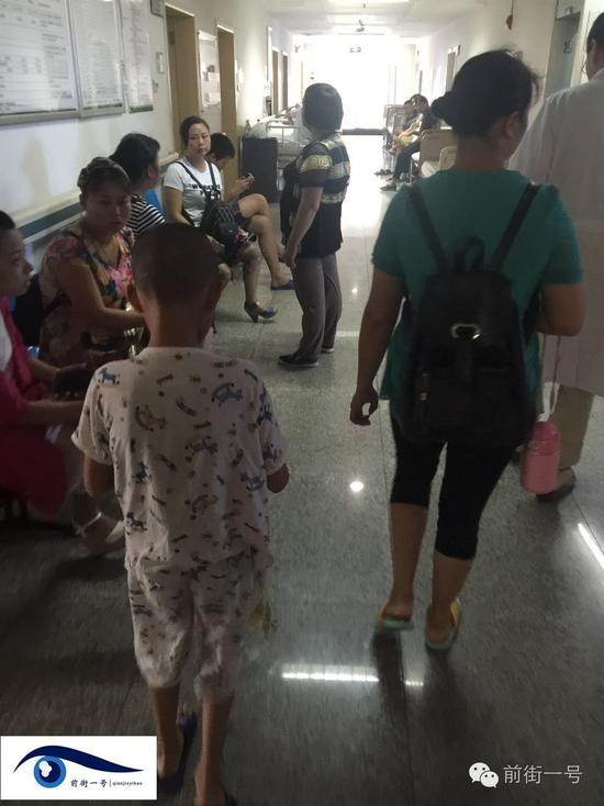 男童車禍搶救治療期間感染艾滋病 5家單位賠40萬 男童車禍搶救治療期間感染艾滋病 5家單位賠40萬