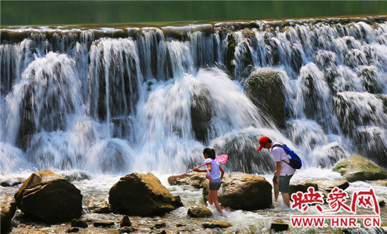 青天河景區(qū)入選中學八年級美術教材 青天河景區(qū)入選中學八年級美術教材