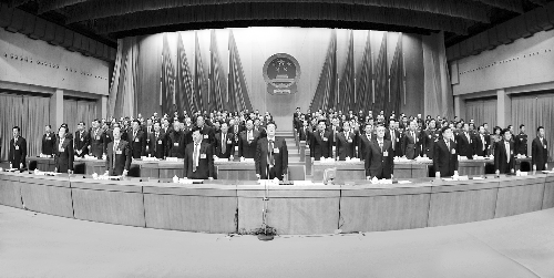 　1月20日下午，省十二屆人大三次會(huì)議閉幕　河南日?qǐng)?bào)記者 郭宇/攝