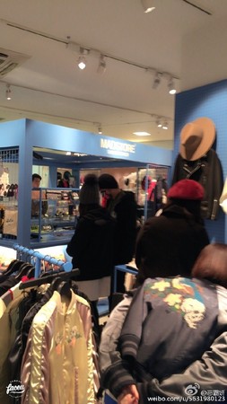 周杰倫昆凌圣誕節(jié)秀恩愛(ài) 周杰倫昆凌圣誕節(jié)秀恩愛(ài)